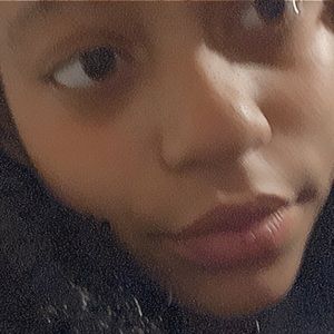 Meet your Posher, Laina